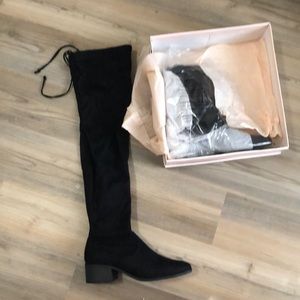 Black knee boots